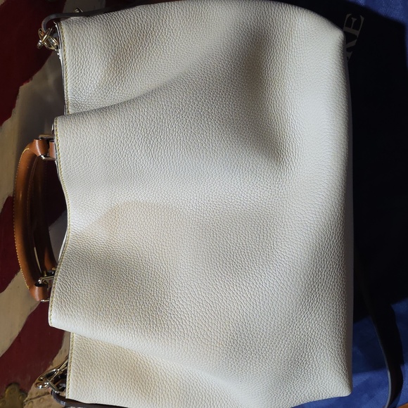 Dooney & Bourke Large Barlow Bag - Picture 4 of 10